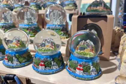 Schneekugeln: Kleine Welten voller Magie und Erinnerungen